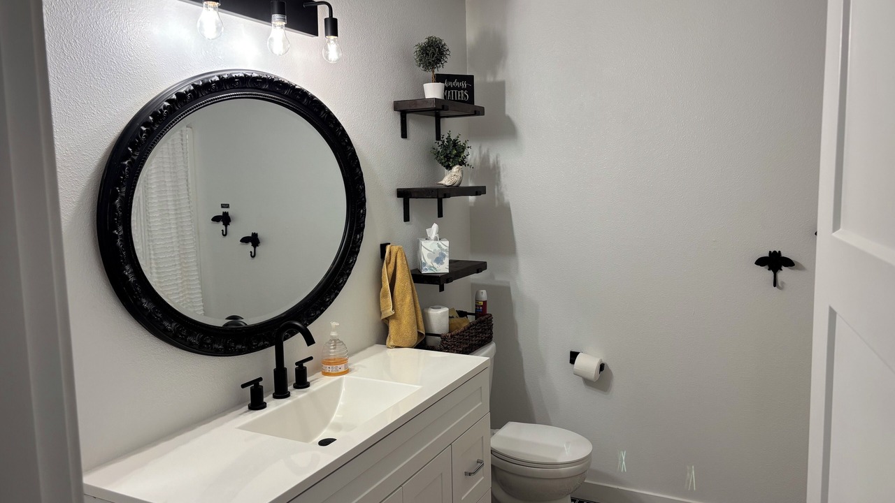 Photo of Bathroom in Pendleton