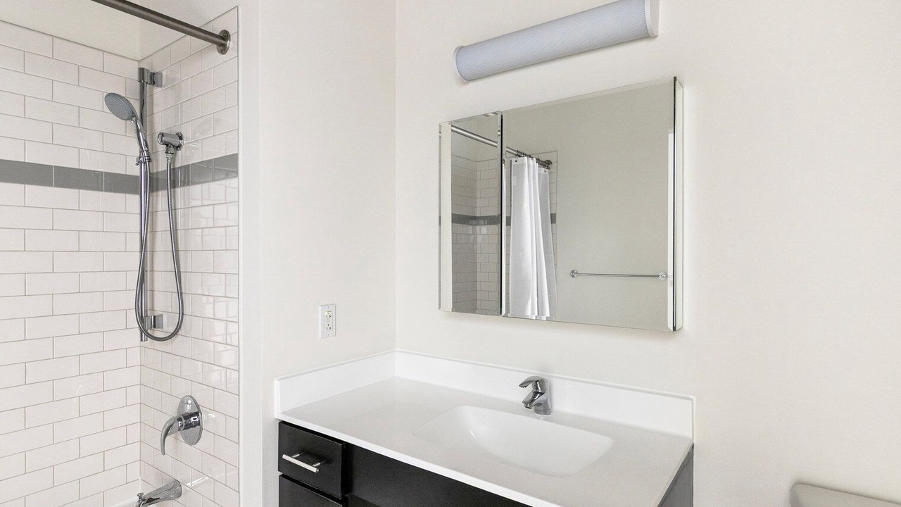 Photo of Bathroom in West Loop Gate