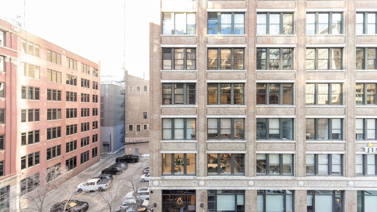 Photo of Outdoor in West Loop Gate