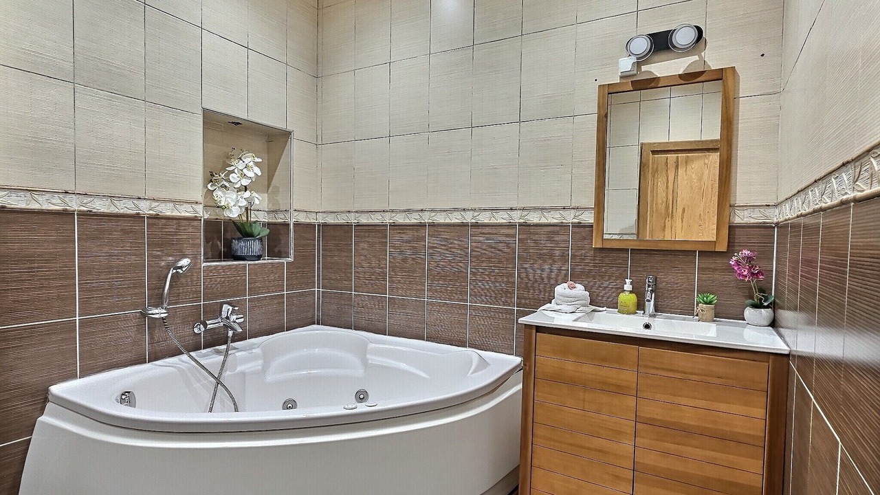 Photo of Bathroom in Noisy-le-Grand