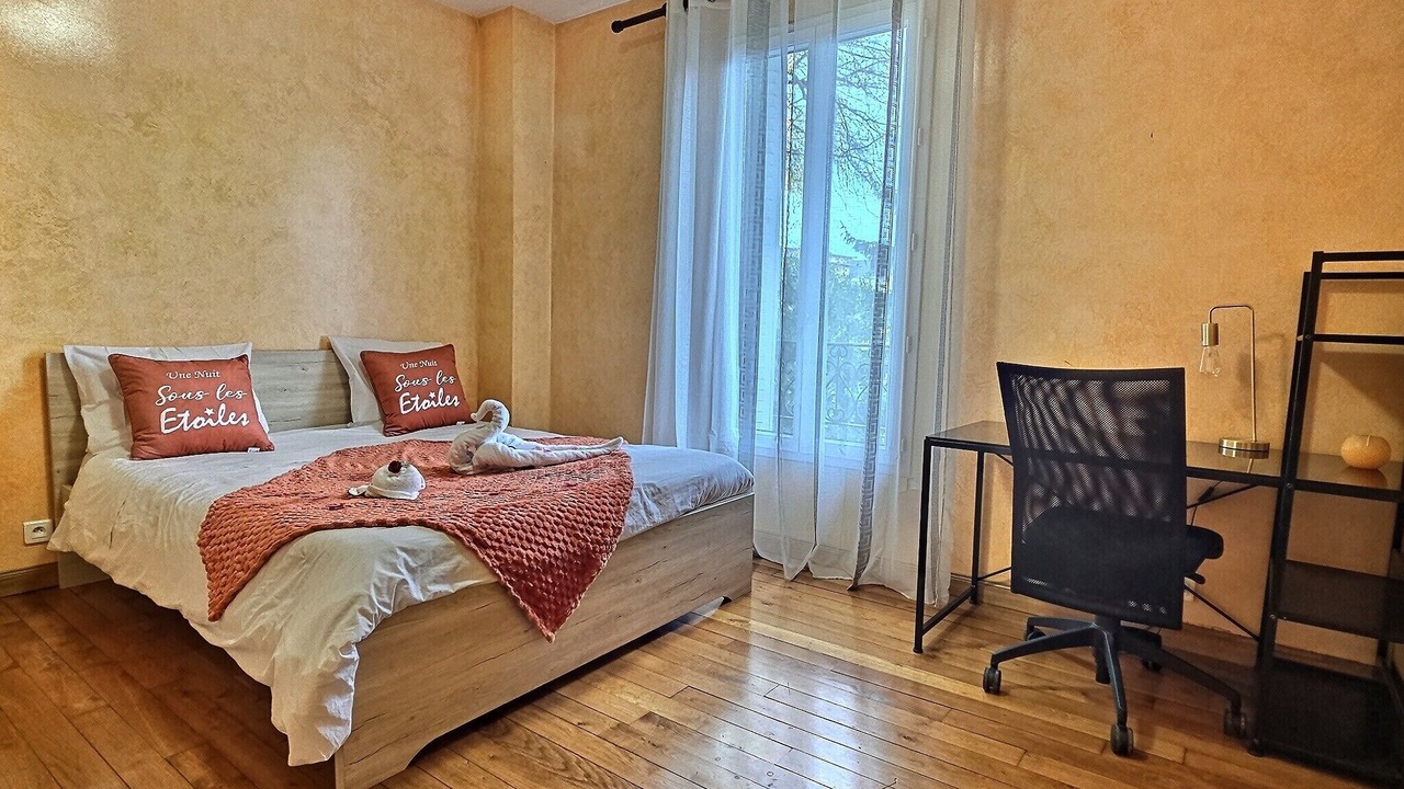 Photo of Bedroom in Noisy-le-Grand