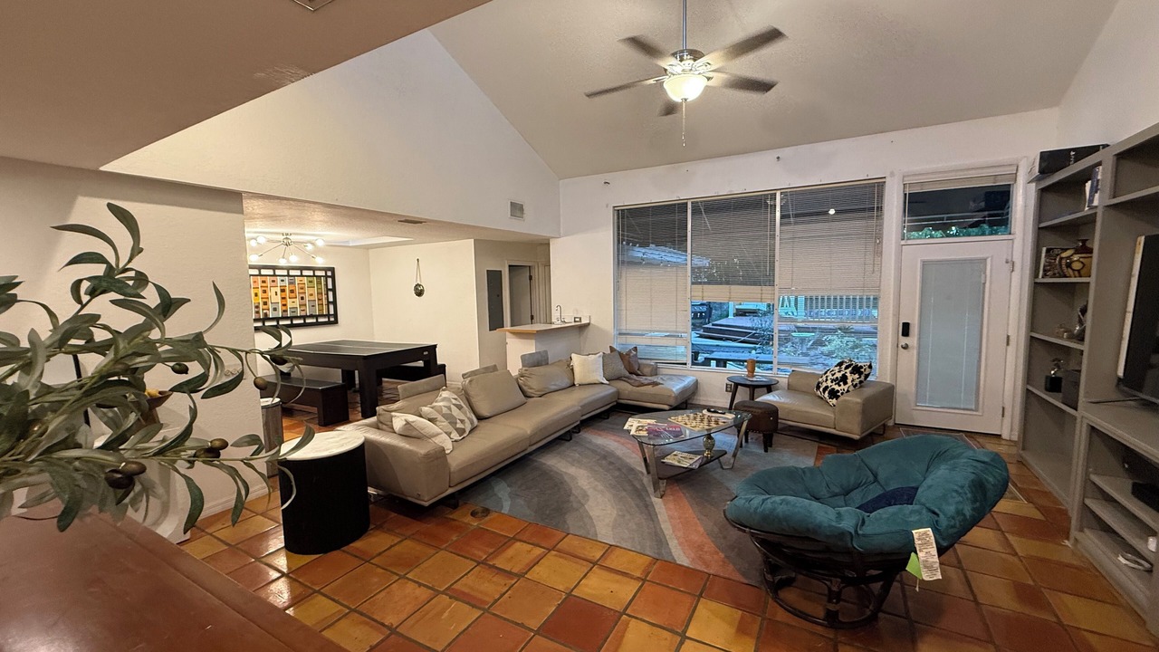 Photo of Livingroom in Lakeland