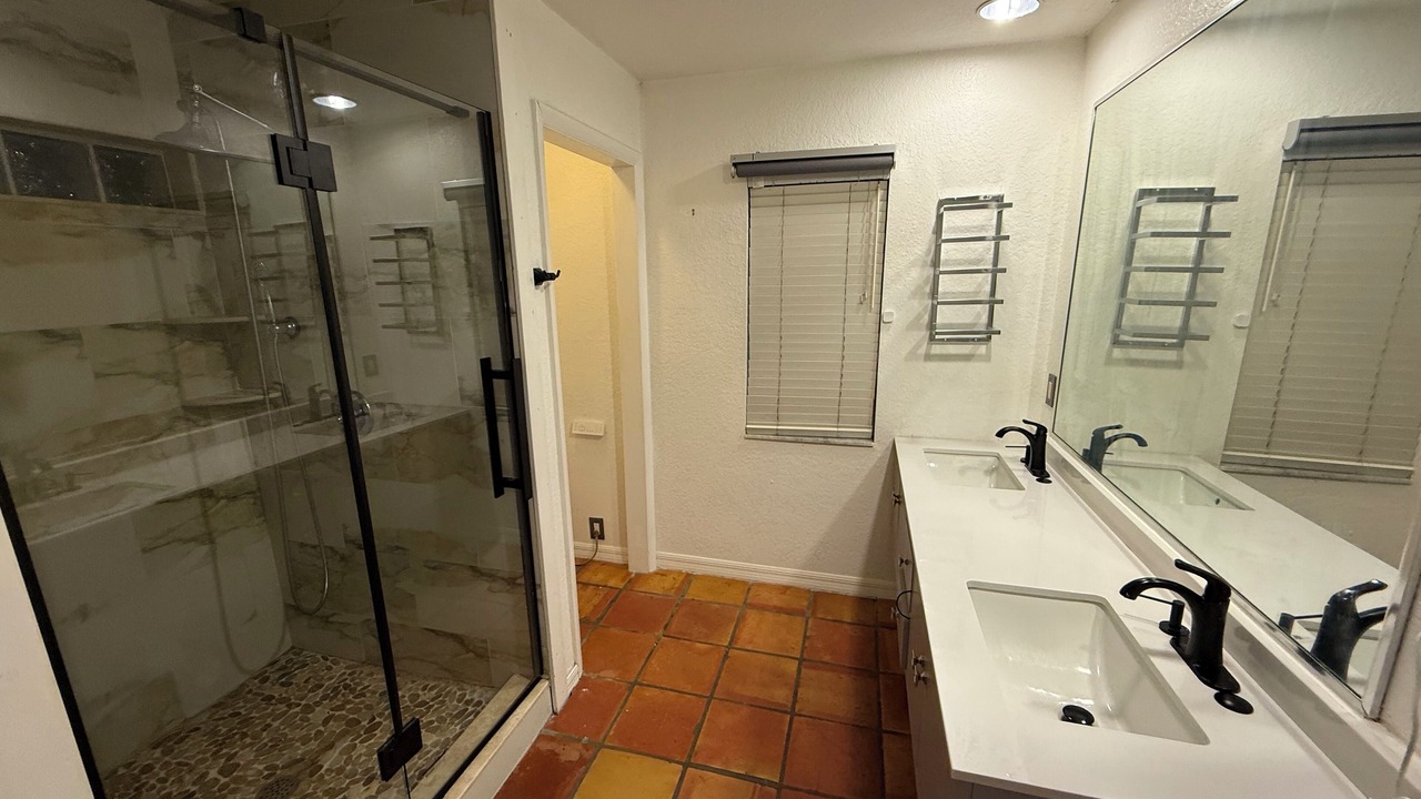 Photo of Bathroom in Lakeland