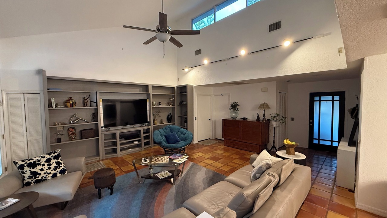 Photo of Livingroom in Lakeland