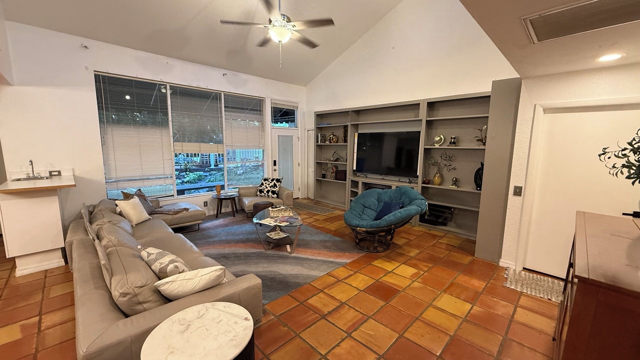 Photo of Livingroom in Lakeland