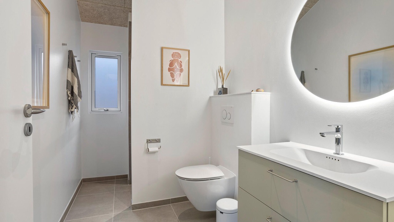 Photo of Bathroom in Aalbaek