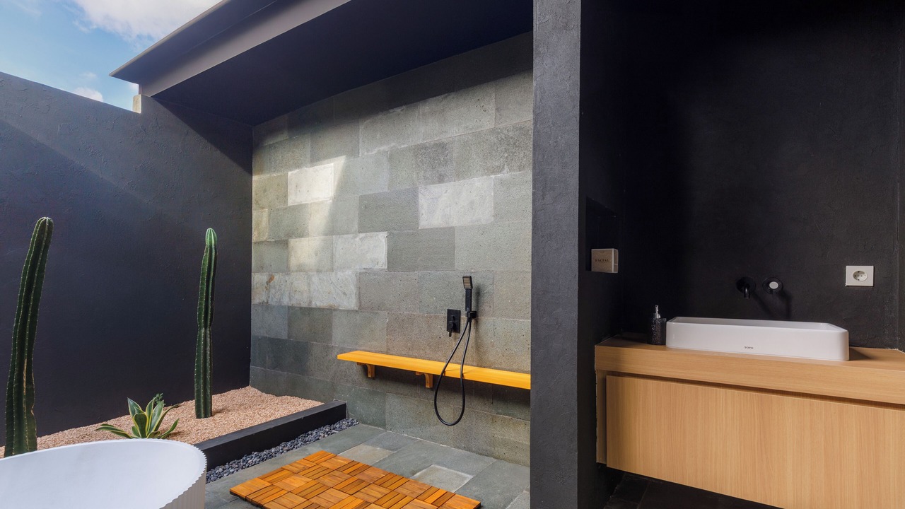 Photo of Bathroom in Blahbatuh