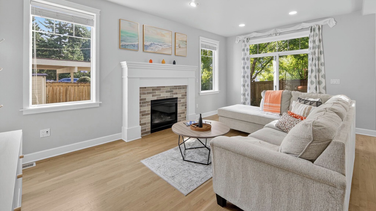 Photo of Livingroom in Edmonds