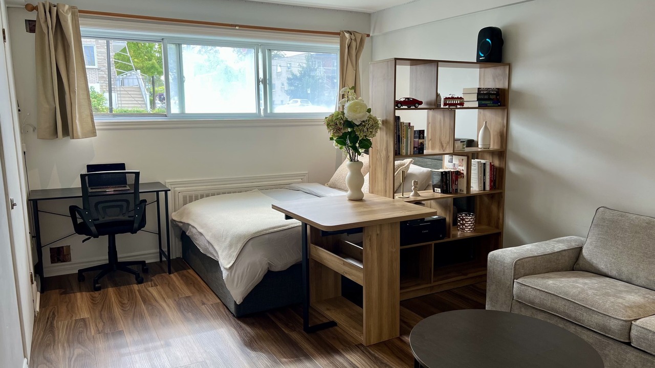 Photo of Bedroom in Ahuntsic-Cartierville