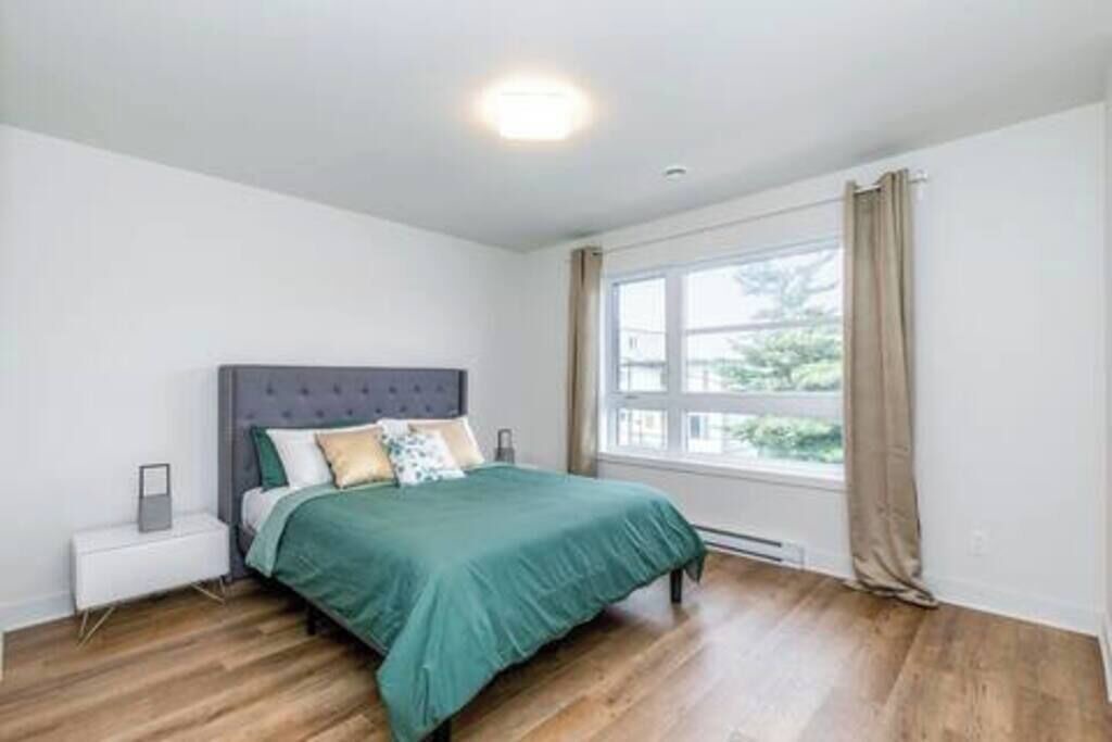 Photo of Bedroom in Longueuil