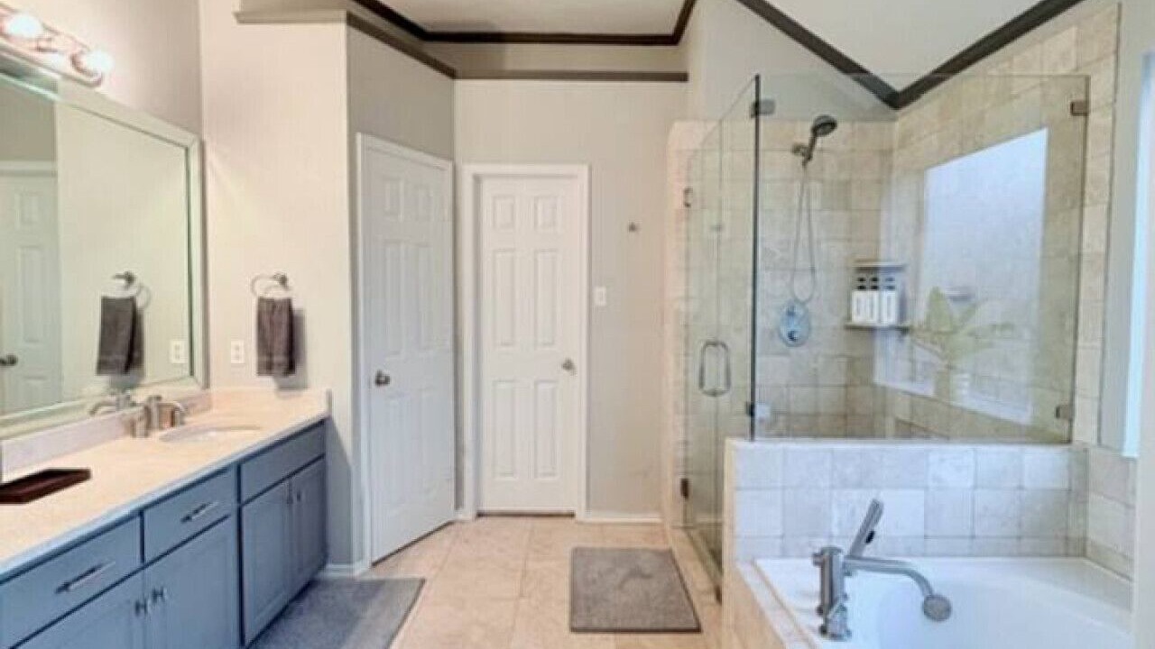 Photo of Bathroom in Frisco