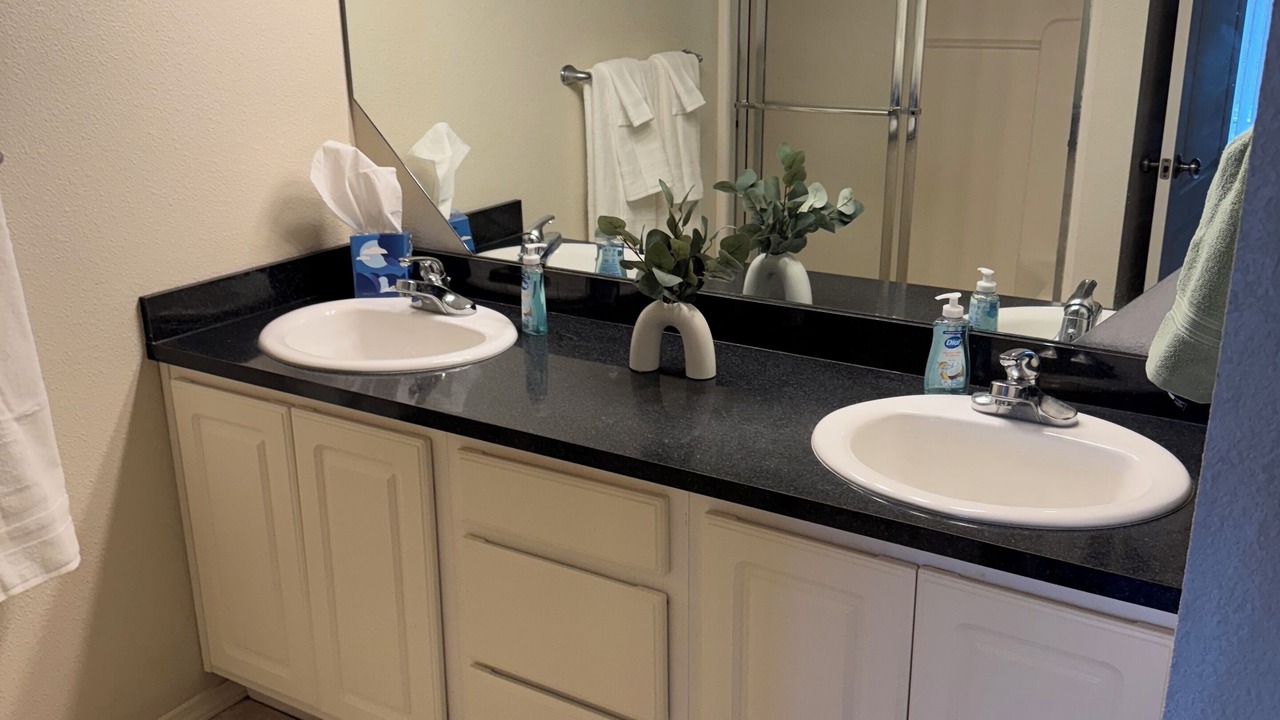 Photo of Bathroom in Alamogordo