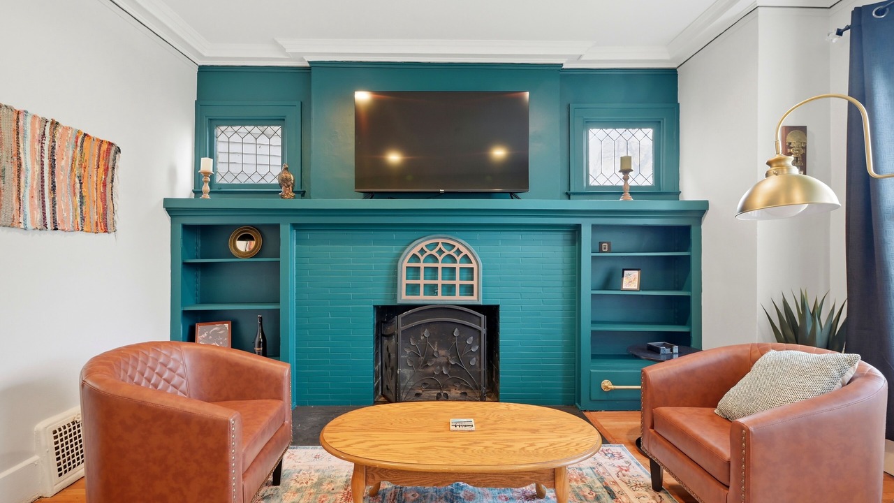 Photo of Livingroom in New Center Detroit