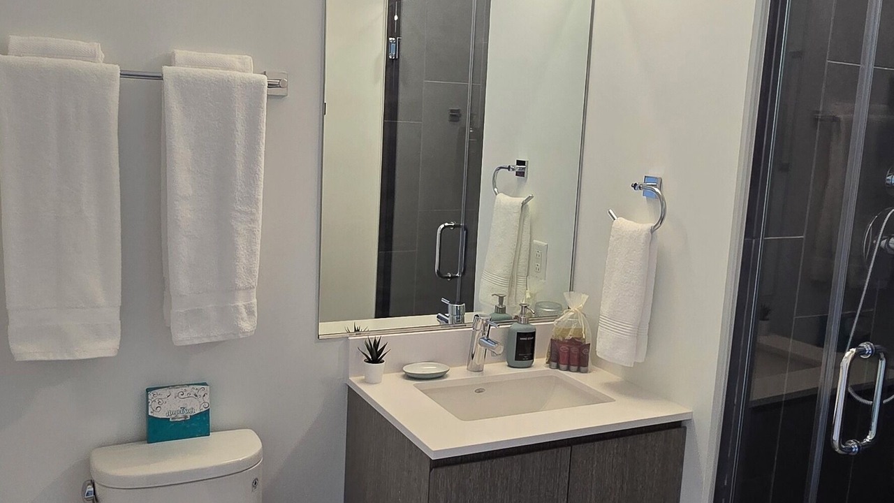 Photo of Bathroom in Music Row