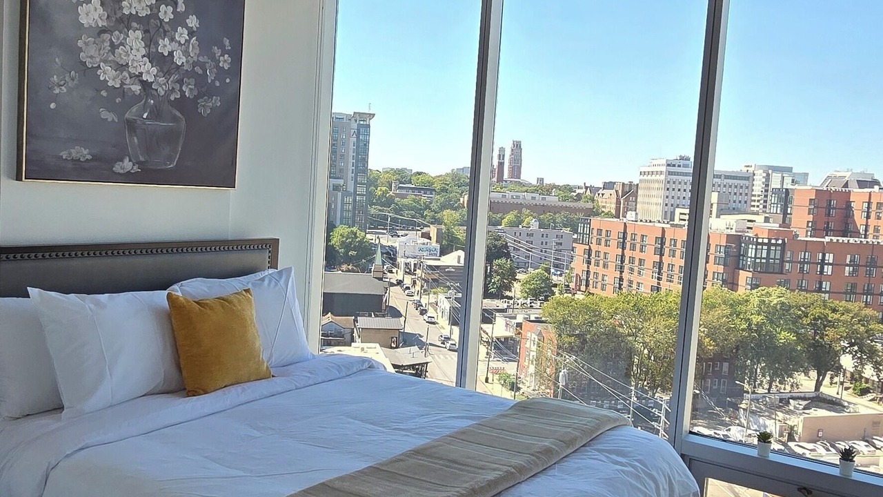 Photo of Bedroom in Music Row