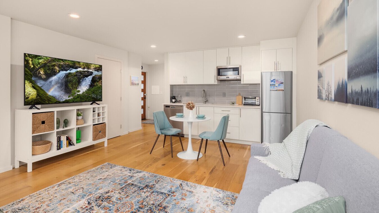 Photo of Livingroom in Ballard