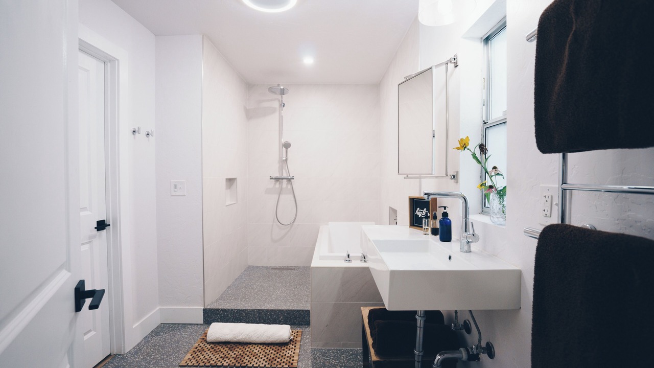 Photo of Bathroom in Apple Hill