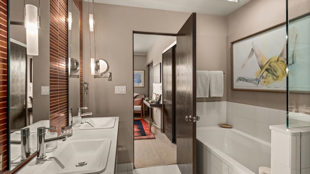 Photo of Bathroom in Dolores Lofts