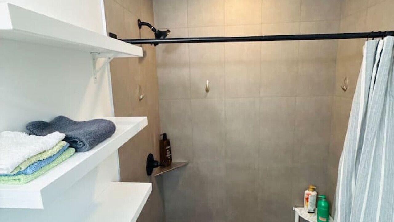 Photo of Bathroom in Mokuleia