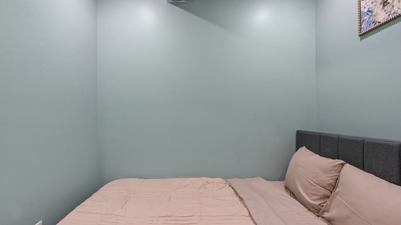 Photo of Bedroom in Troy