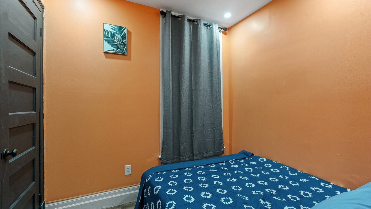 Photo of Bedroom in Troy