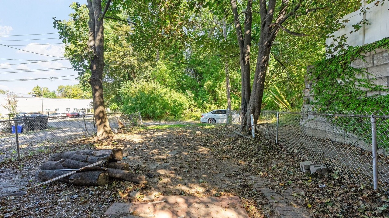 Photo of Outdoor in Troy