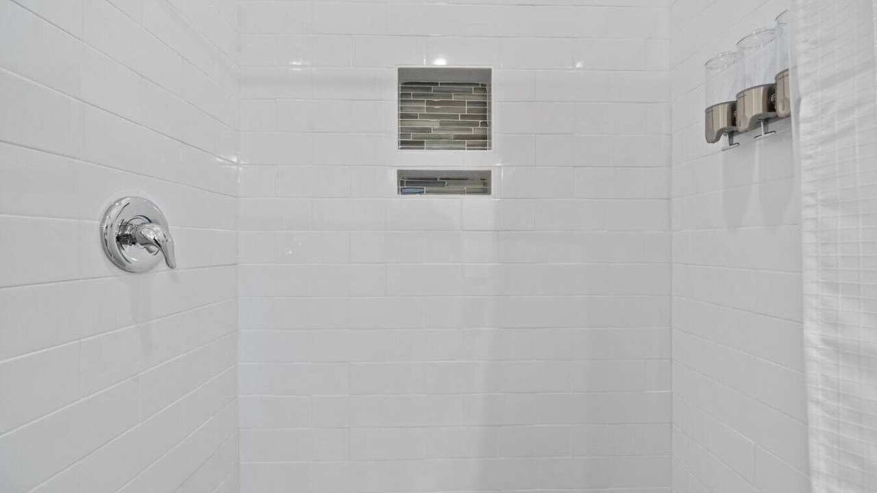 Photo of Bathroom in Communipaw