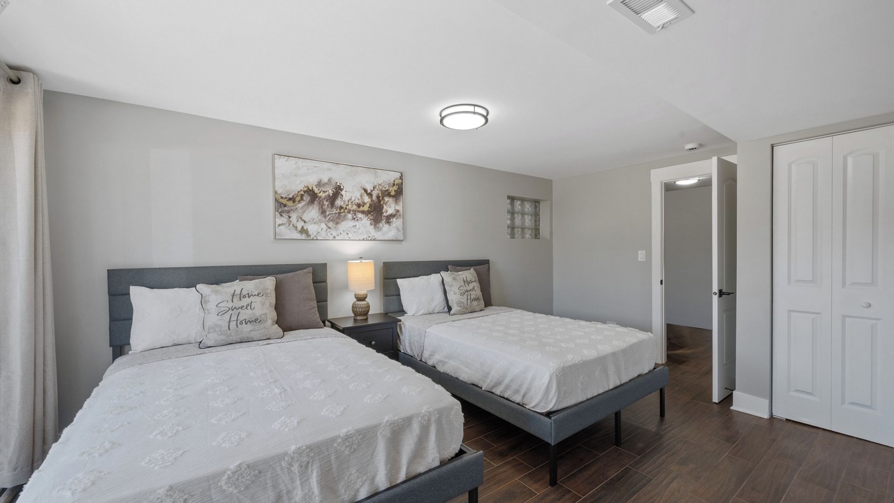 Photo of Bedroom in Maywood