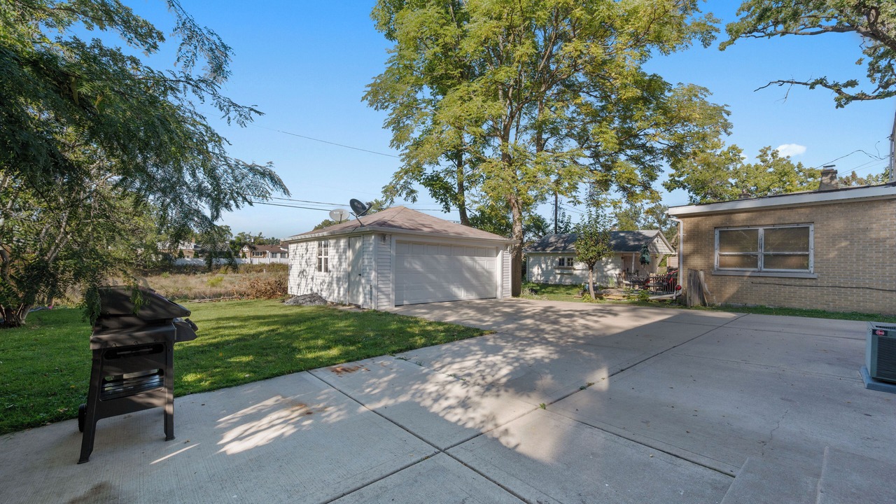 Photo of Outdoor in Maywood