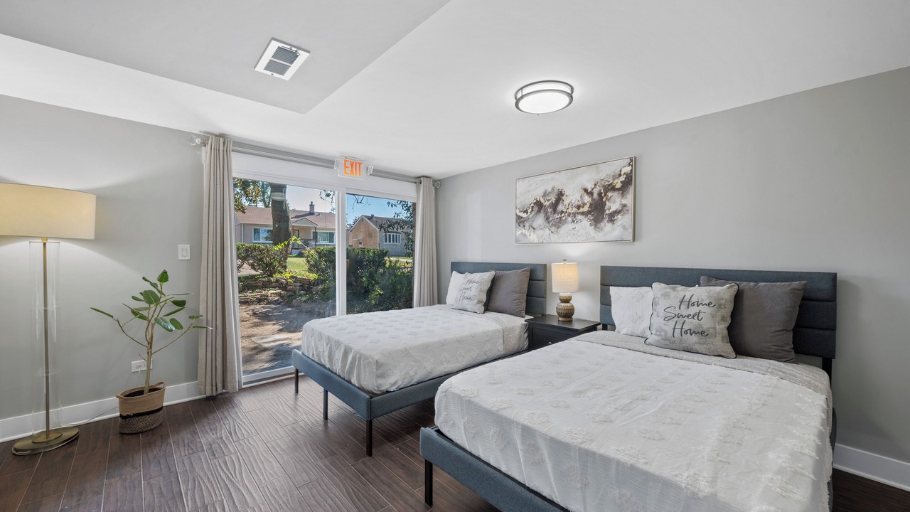 Photo of Bedroom in Maywood
