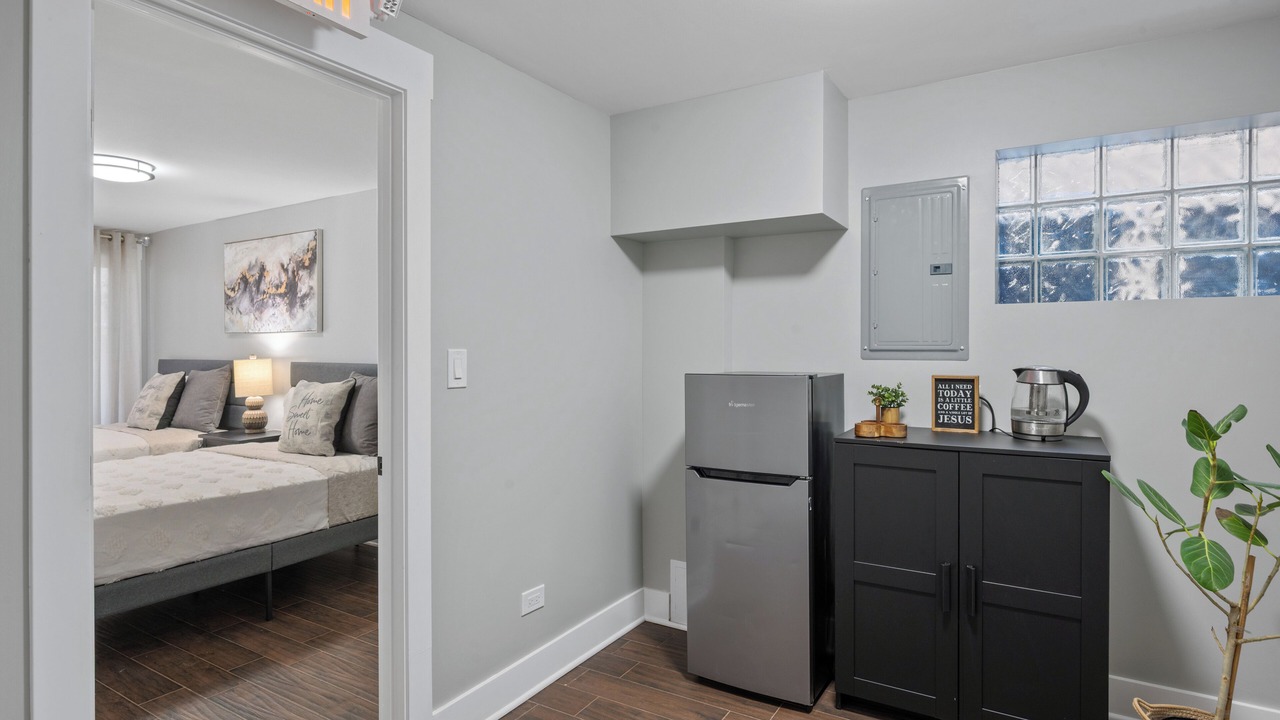 Photo of Bedroom in Maywood