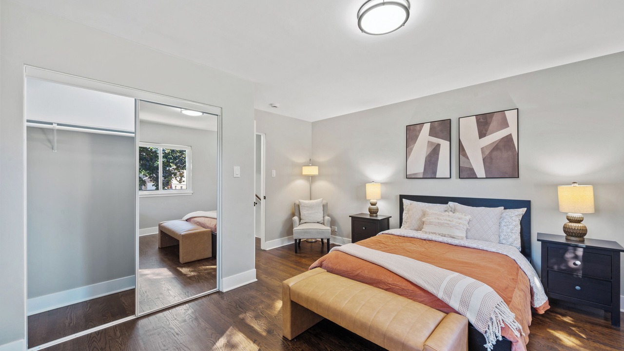 Photo of Bedroom in Maywood