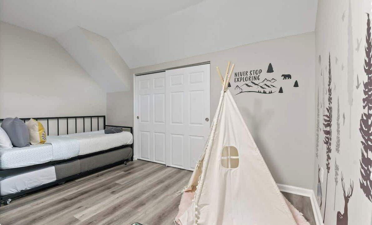 Photo of Bedroom in Noblesville