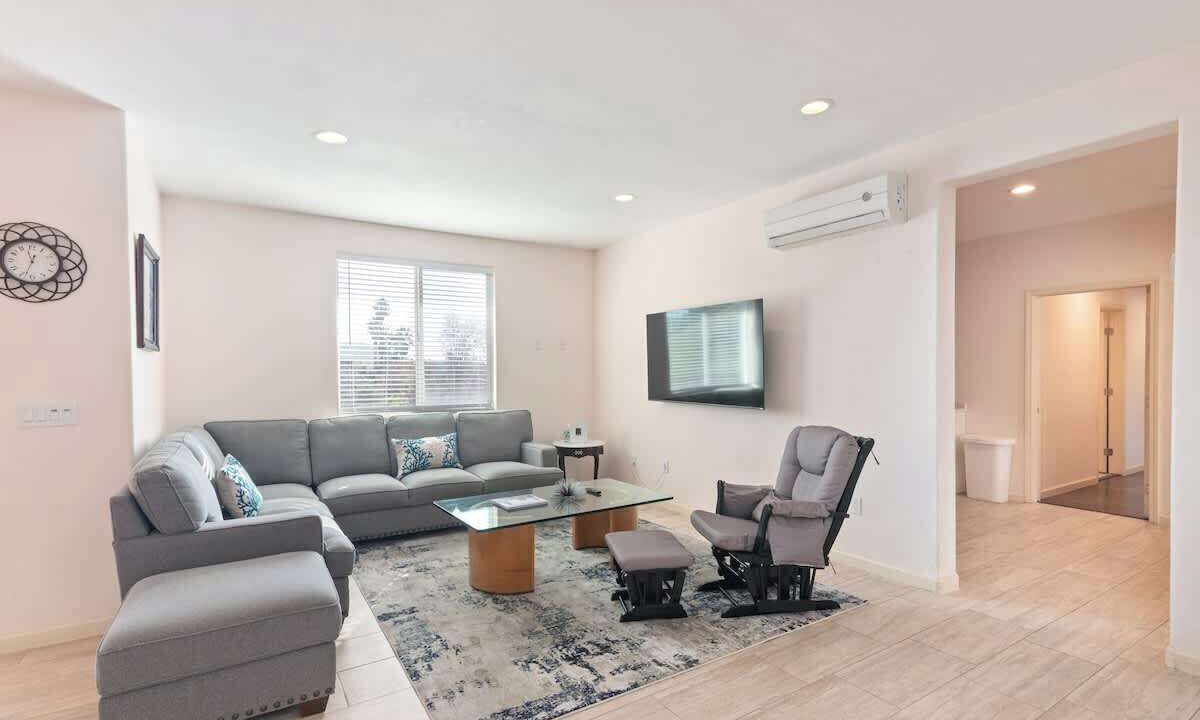 Photo of Livingroom in Poway
