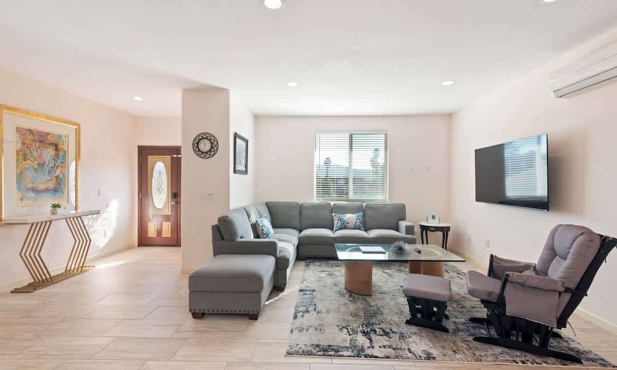 Photo of Livingroom in Poway