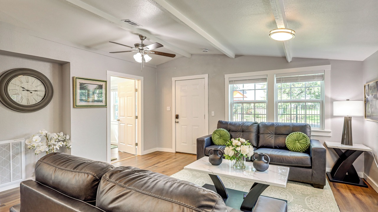 Photo of Livingroom in Waco