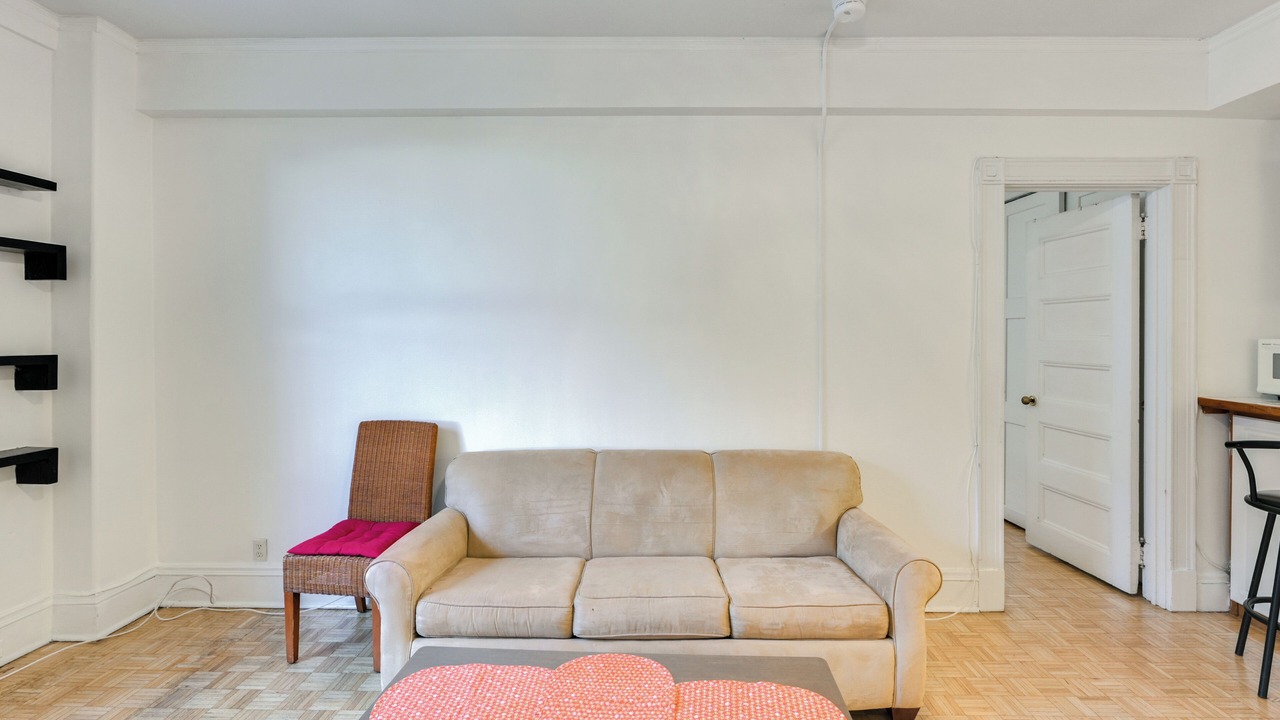 Photo of Livingroom in Beacon Hill