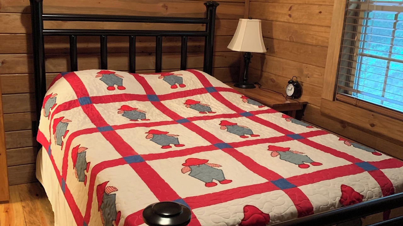 Photo of Bedroom in Wedowee