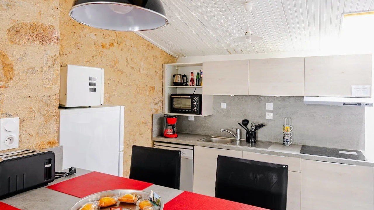 Photo of Kitchen in Saint-Laurent-sur-Sevre