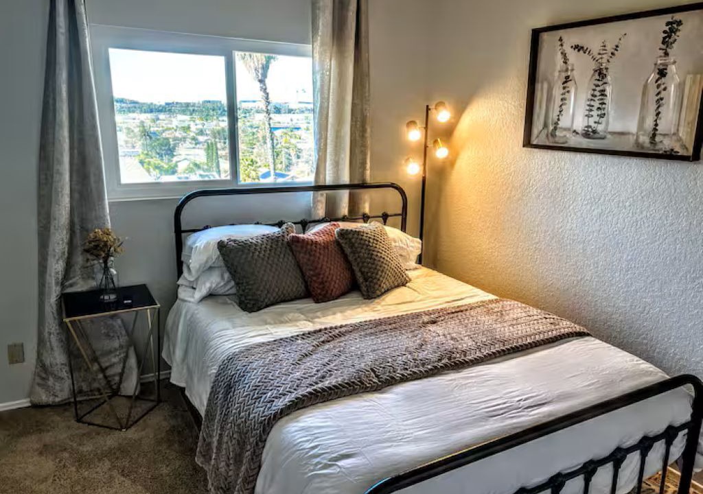 Photo of Bedroom in Escondido