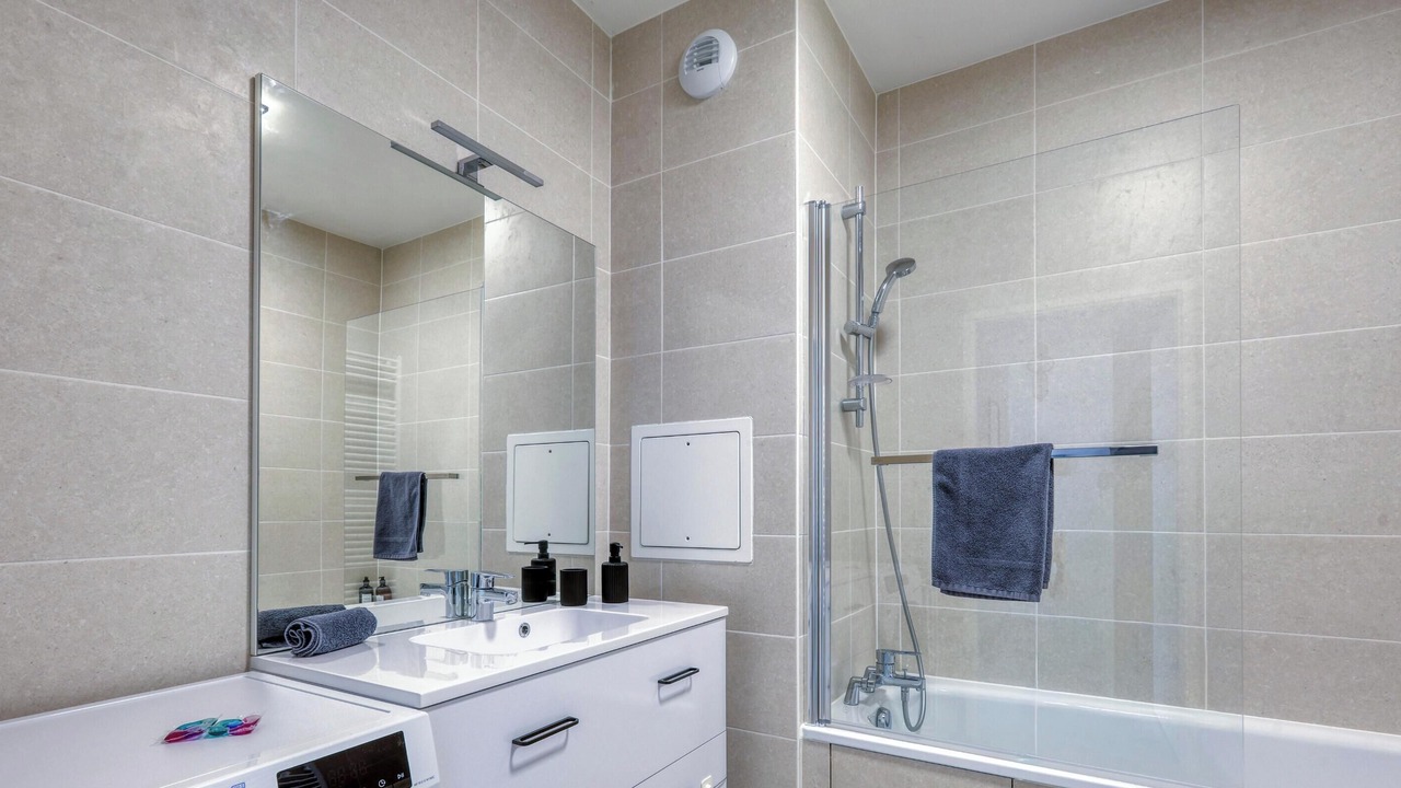 Photo of Others in Serris