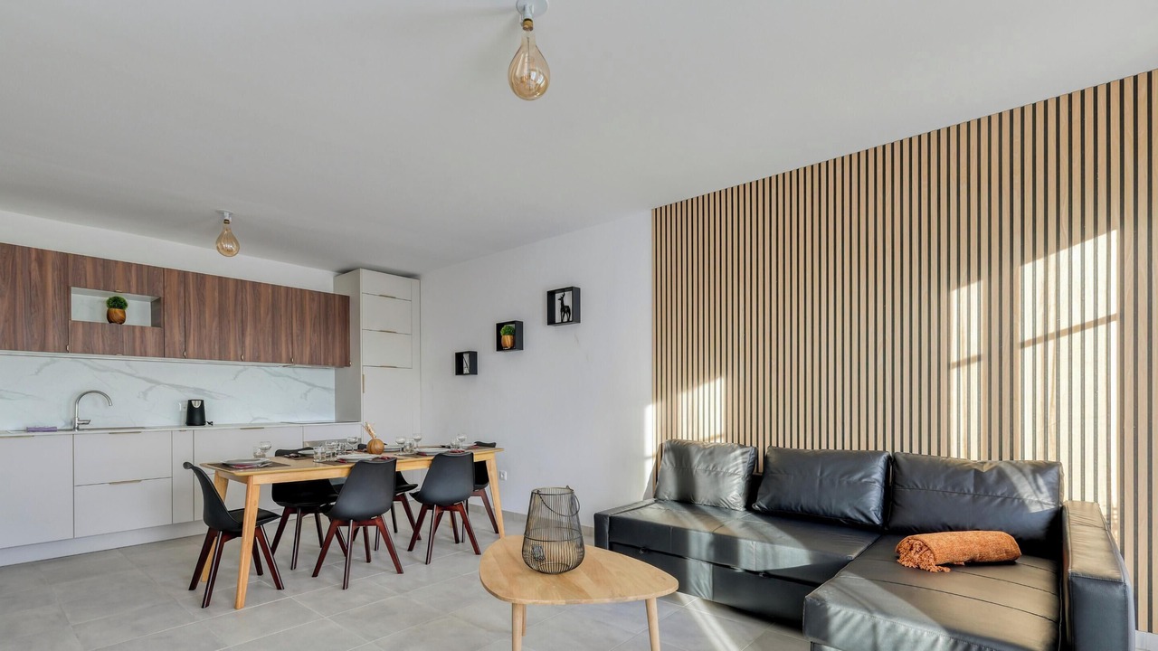 Photo of Others in Serris