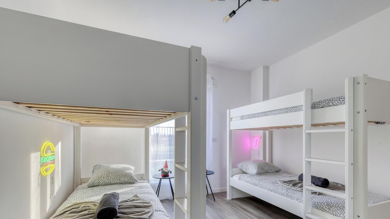 Photo of Others in Serris