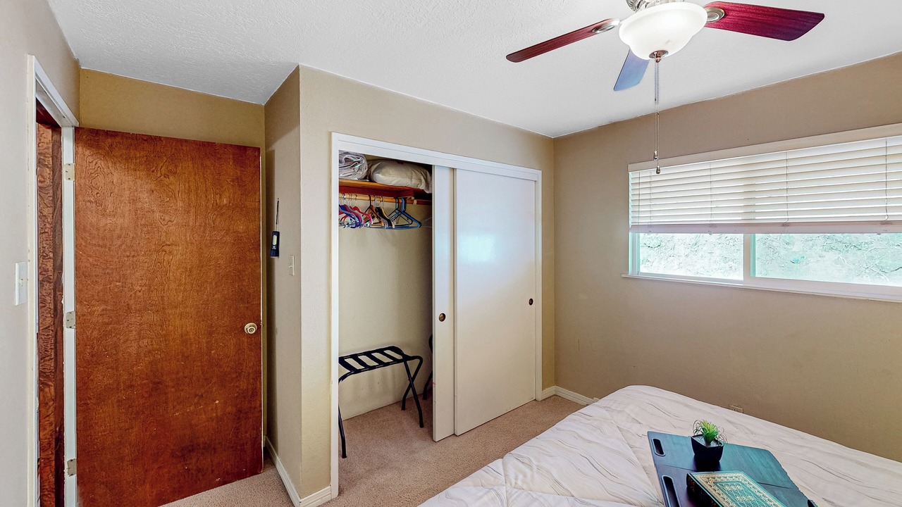 Photo of Bedroom in Jamestown