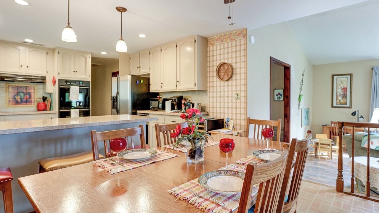 Photo of Others in Jamestown