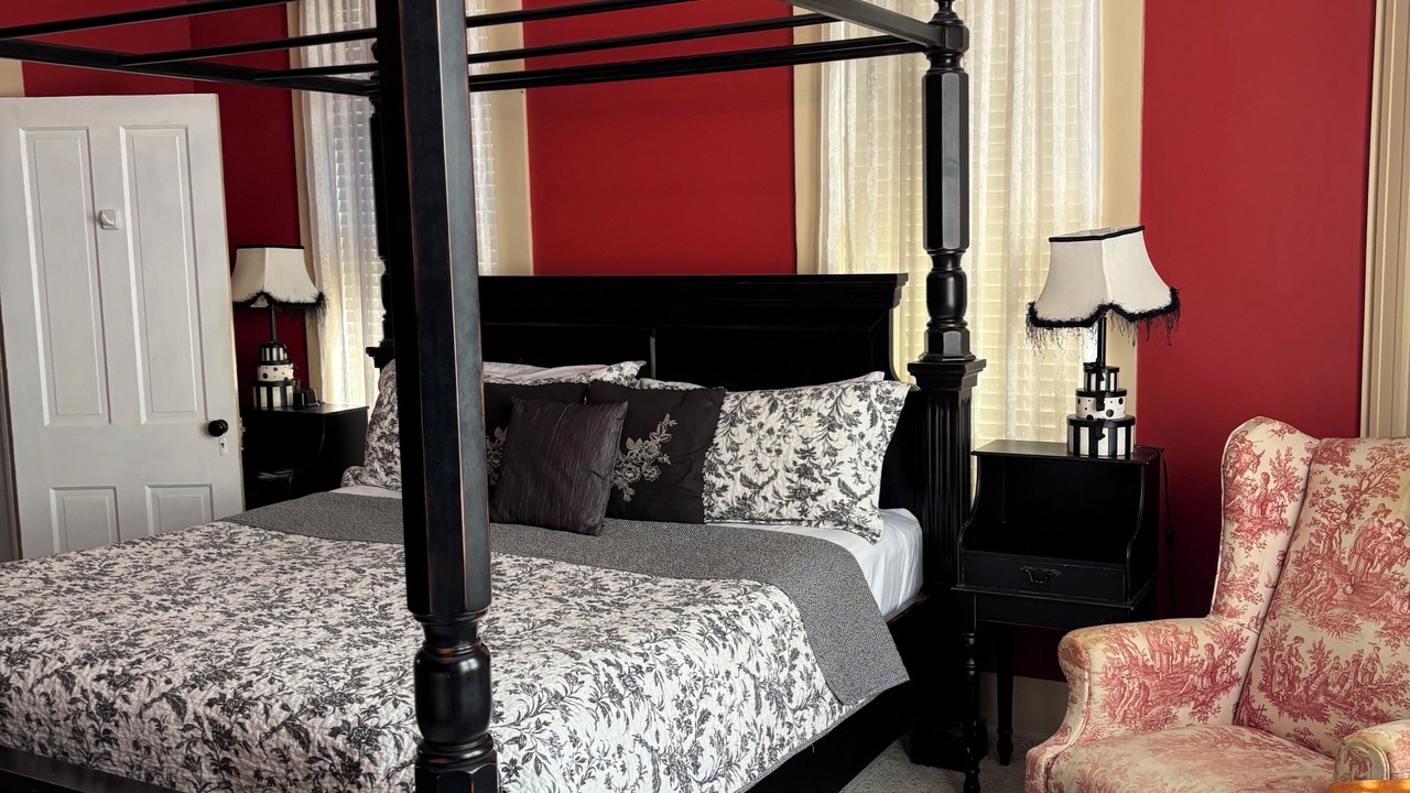 Photo of Bedroom in Nacogdoches