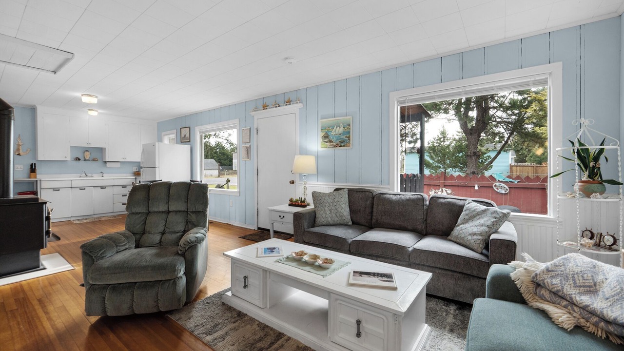 Photo of Livingroom in Sunset Beach