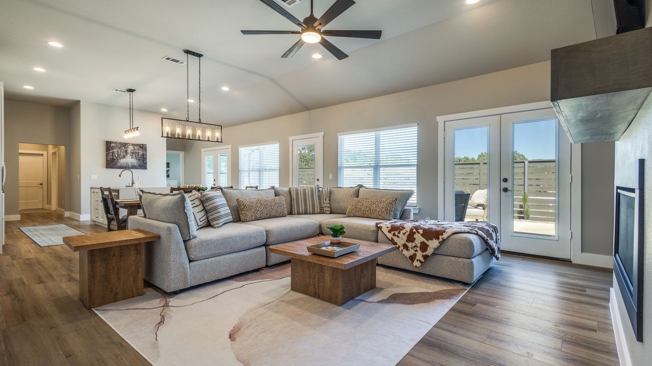Photo of Livingroom in Lake Dallas