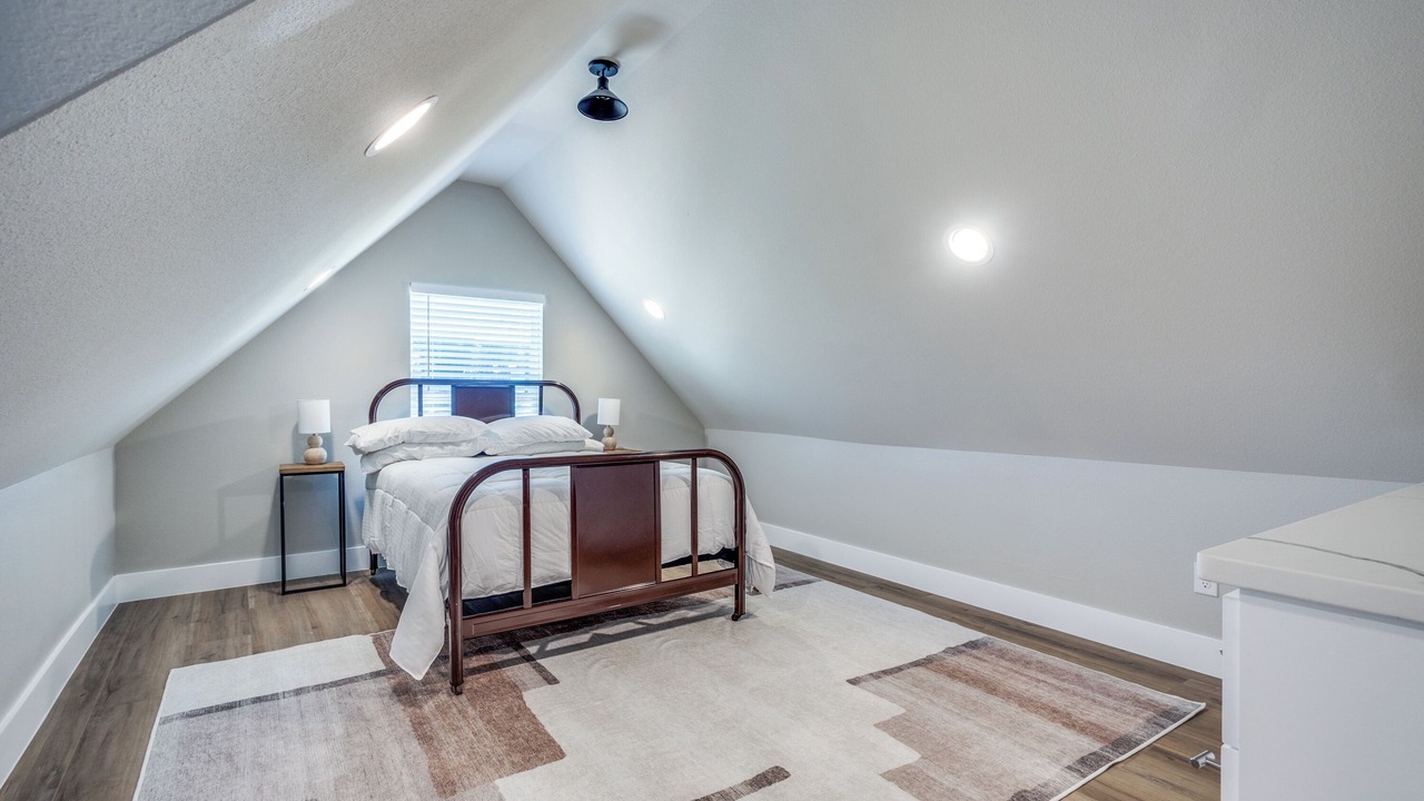 Photo of Bedroom in Lake Dallas