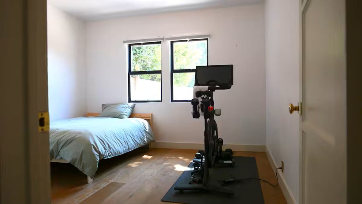 Photo of Bedroom in NoHo Arts District